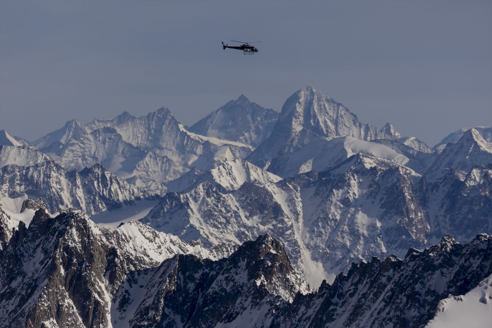 Al menos cuatro muertos y varios heridos por un alud en los Alpes