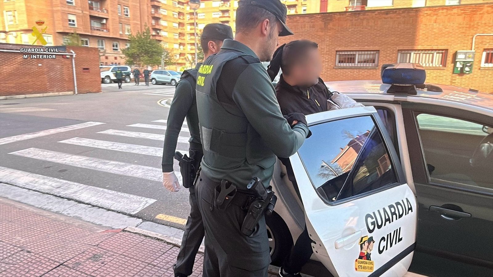 Detención en La Rioja de un varón por violencia de género tras arrojarse su pareja por una ventana