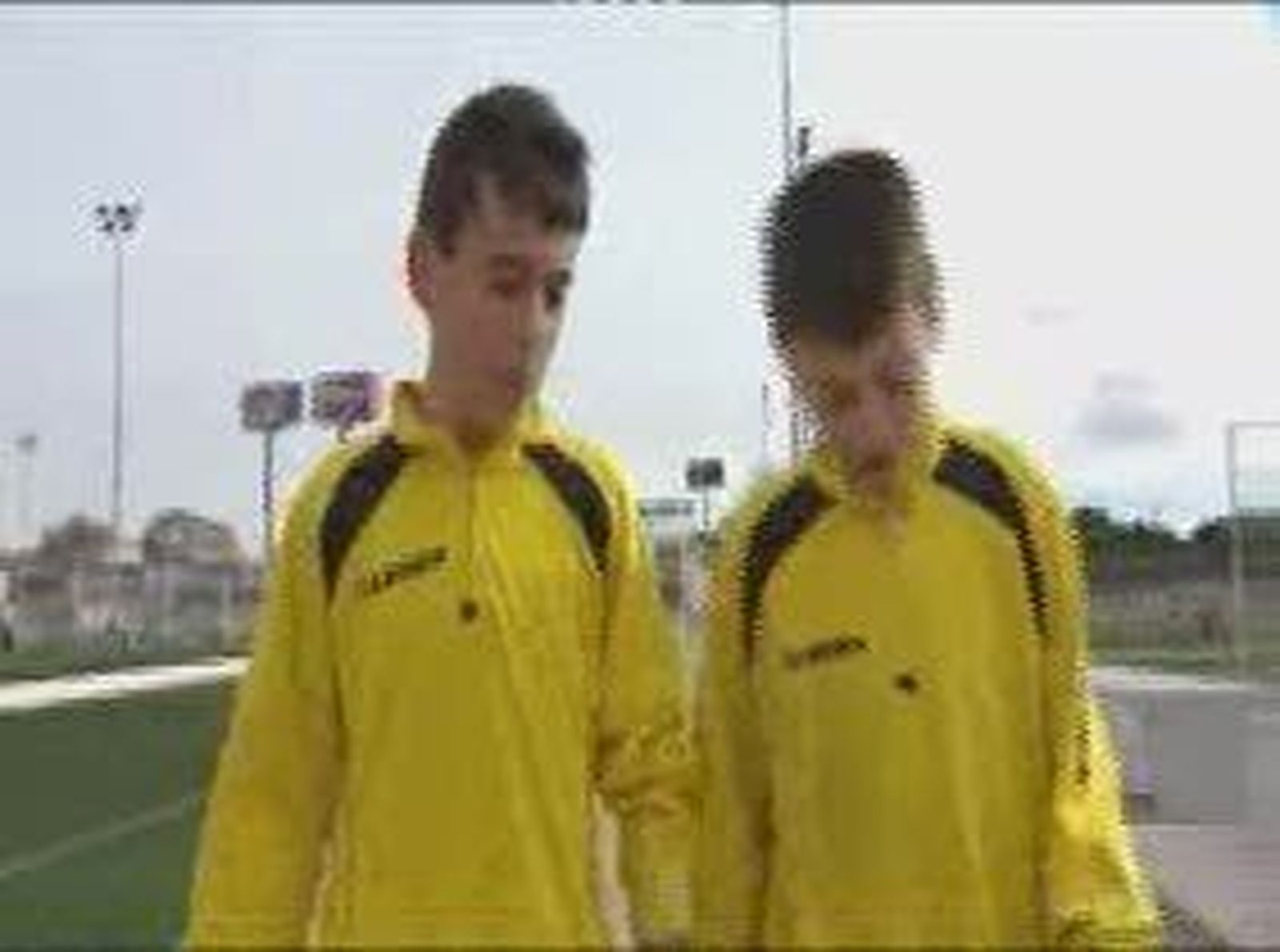 JAVI_PEQ_FUTBOL_2011316V0.wmv