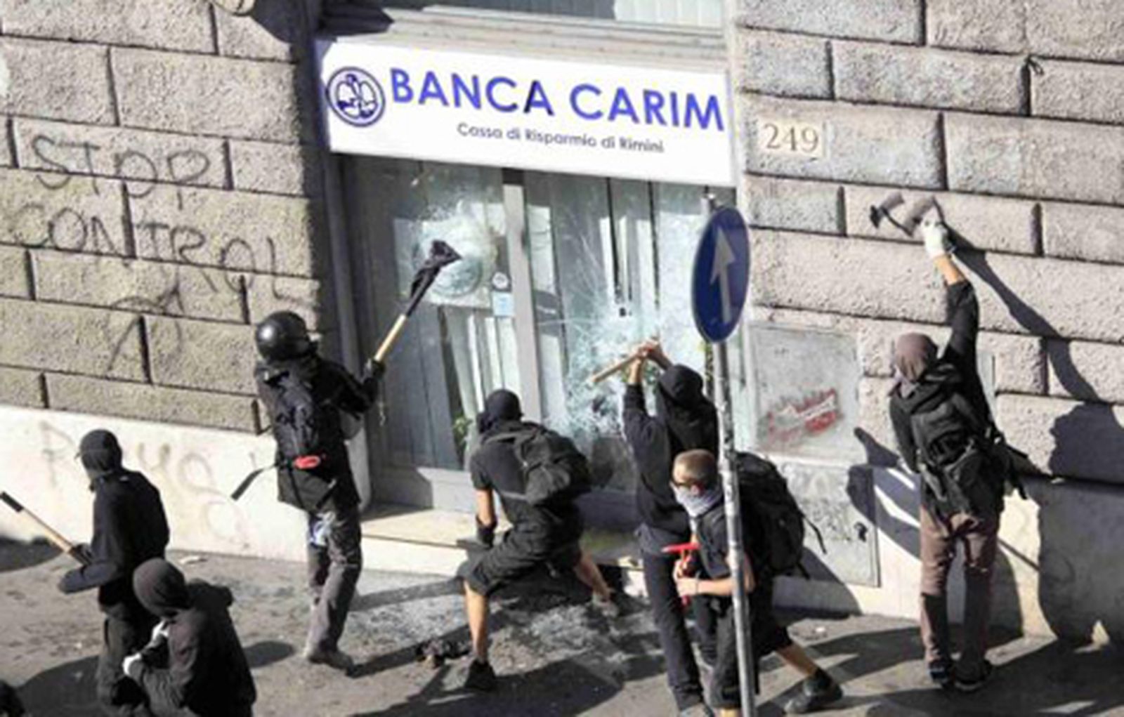 15O_indignados_roma