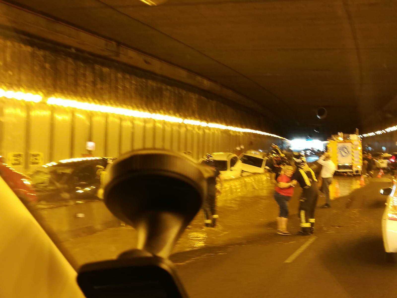 Túnel de la M-14 inundado por el agua