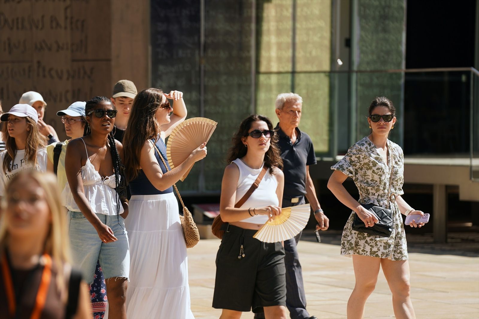 Bajan las temperaturas pero el calor seguirá