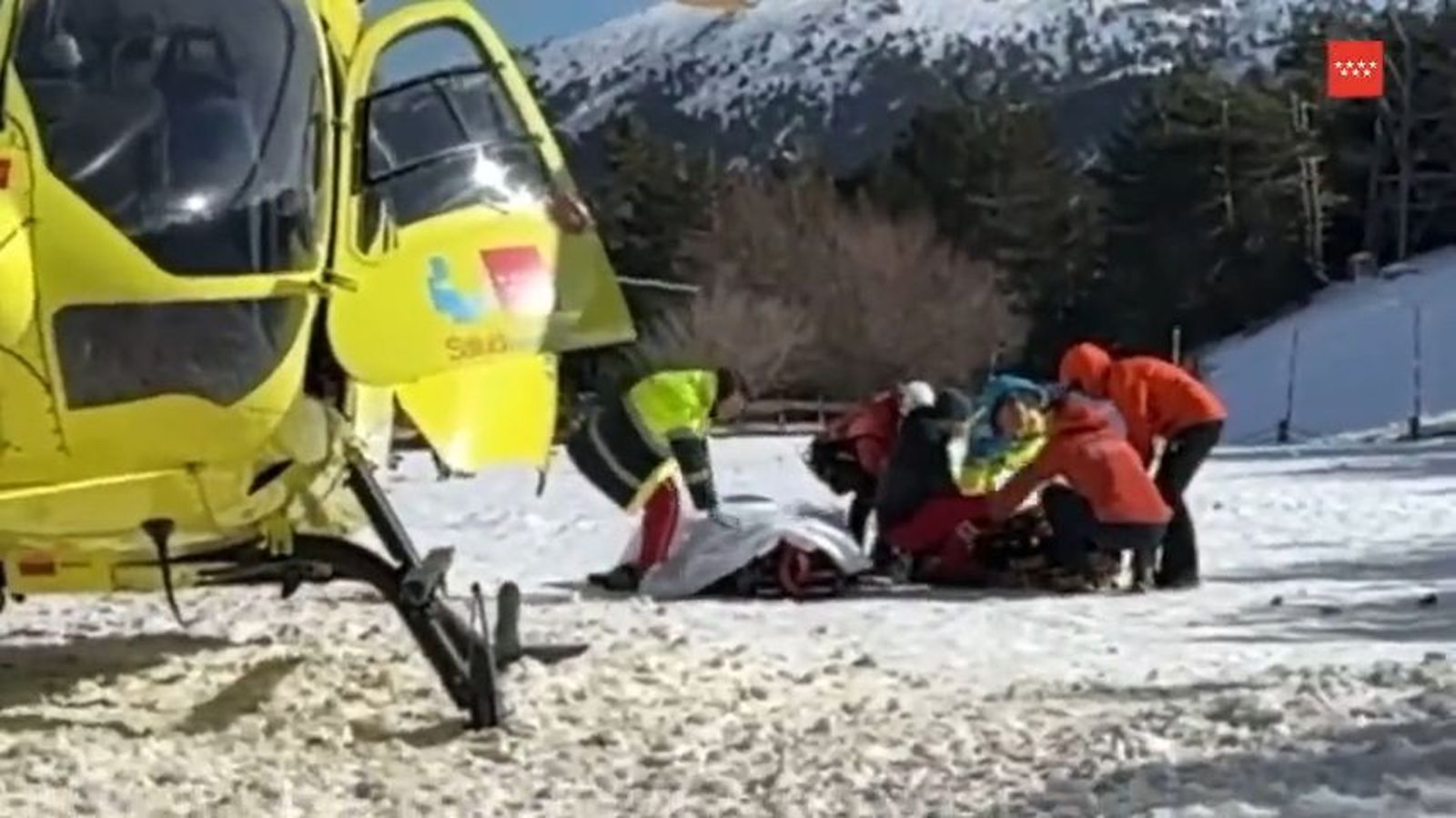 Rescate de un esquiador en Rascafría