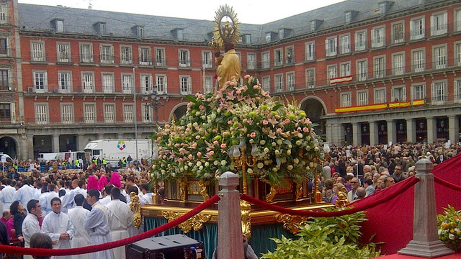 Celebra la festividad de la Almudena con Telemadrid