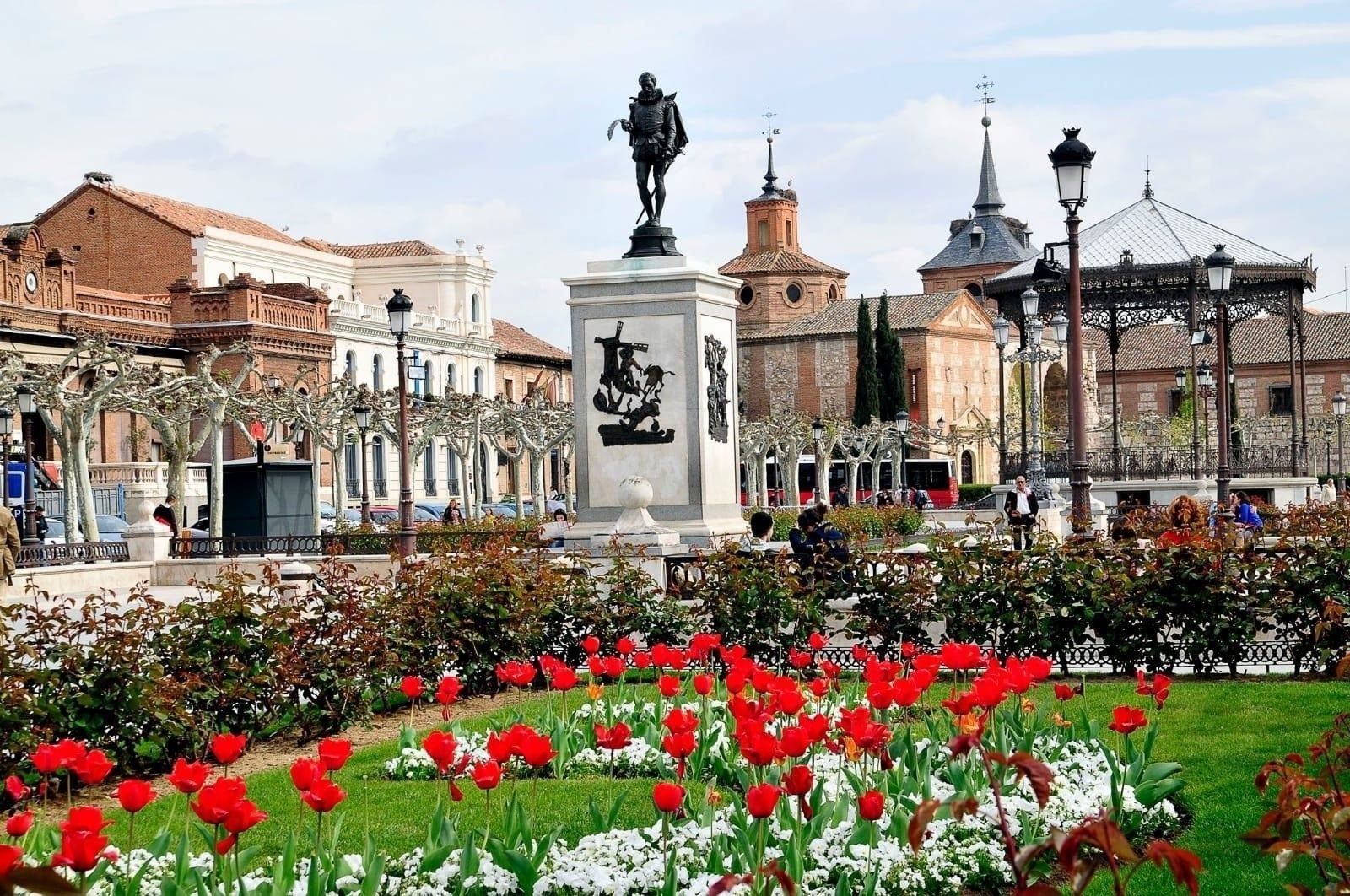 #AlcaláEnamora en Fitur e invita a los madrileños a disfrutar de su gastronomía y patrimonio