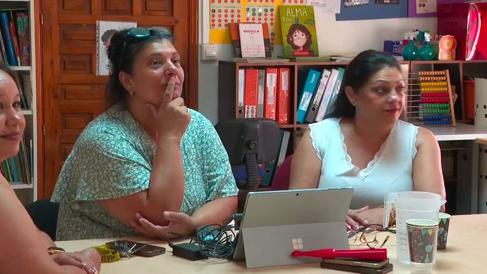 Madrid forma a casi un centenar de vecinos de la Cañada Real como mediadores para evitar conflictos