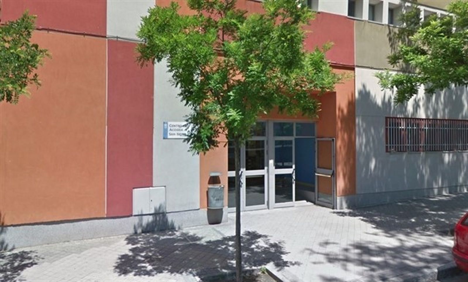 Plaga de chinches en el albergue San Isidro para personas sin hogar