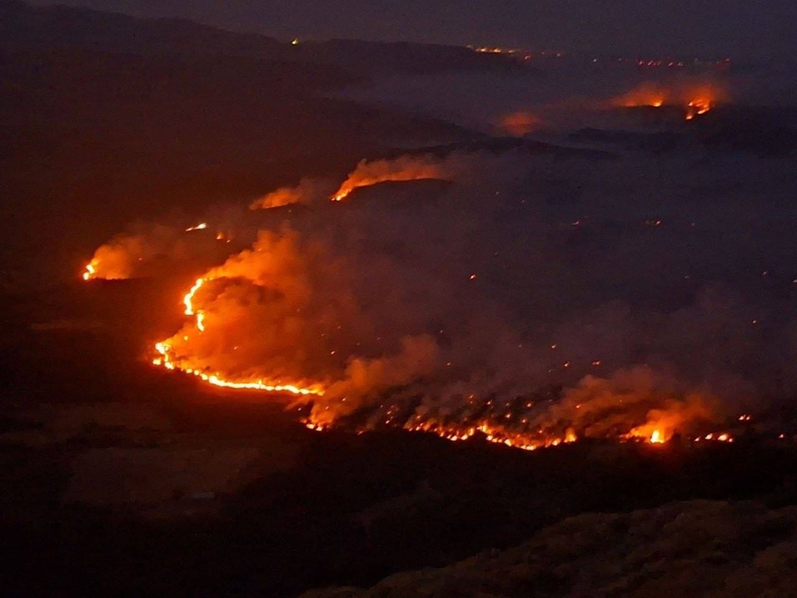 Incendio en Las Peñas de Riglos (Huesca)