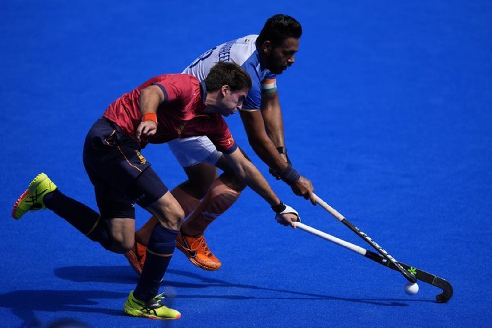 2-1. España cae ante India y roza el bronce
