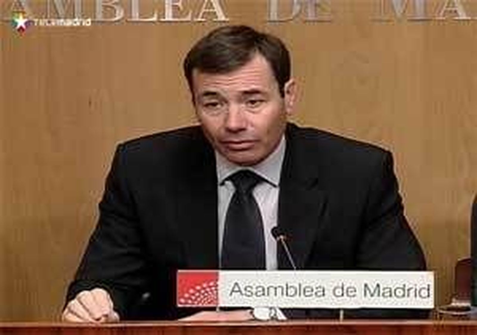 Tomás Gómez  dice que si gobierna anulará los contratos de externalización sanitaria
