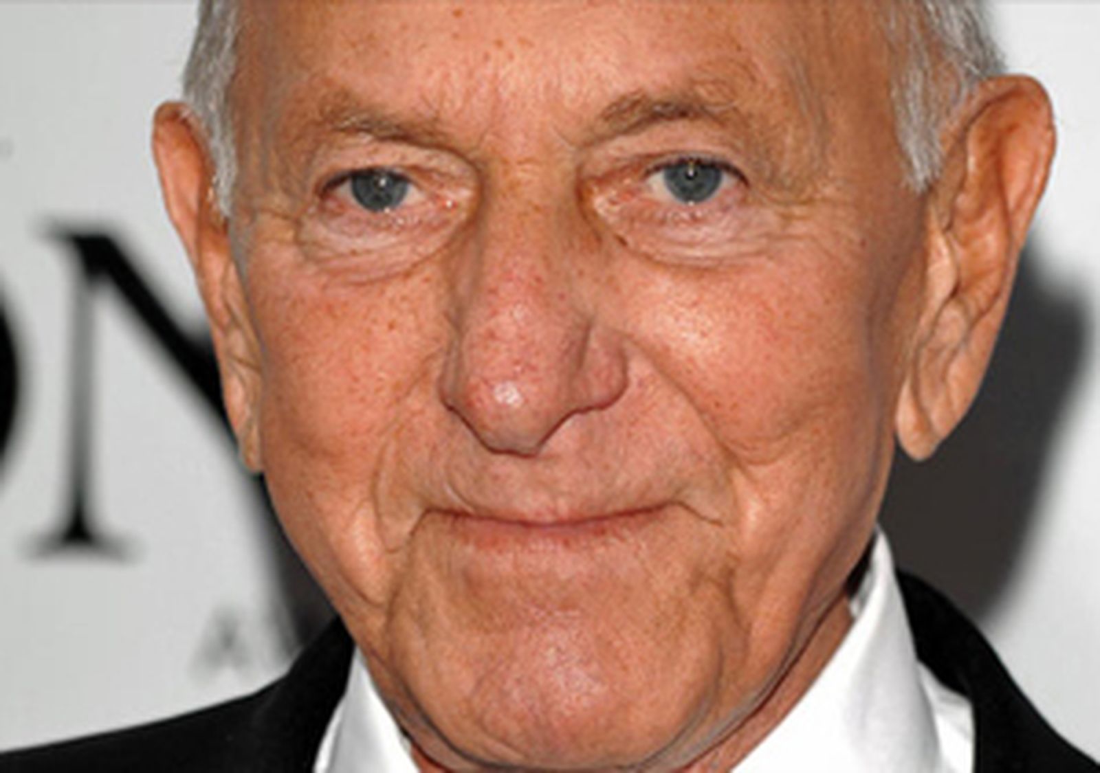 Fallece el actor Jack Klugman, protagonista de la serie 'La extraña pareja'