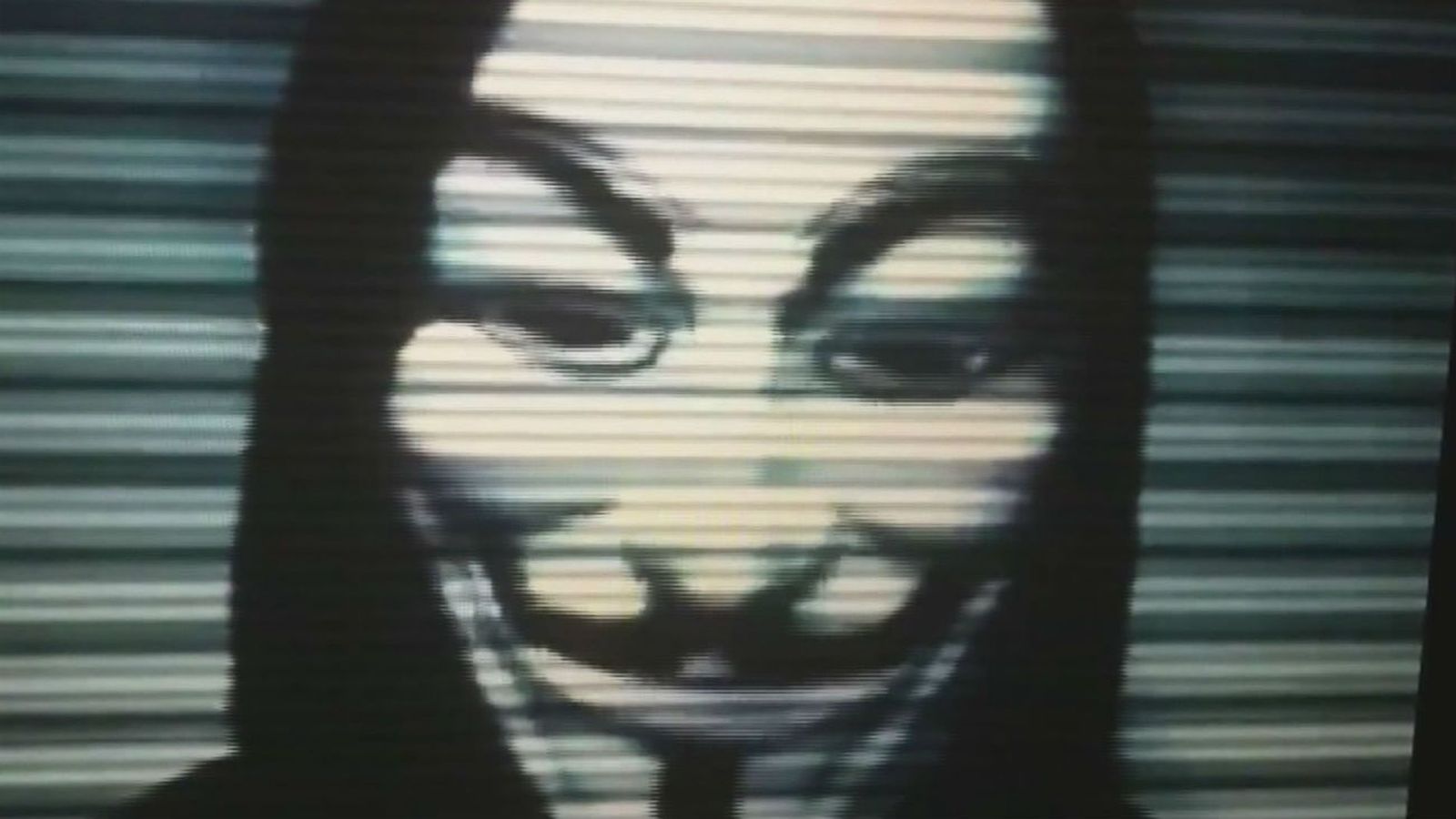 Los hackers la toman con Ecuador tras la detención de Assange