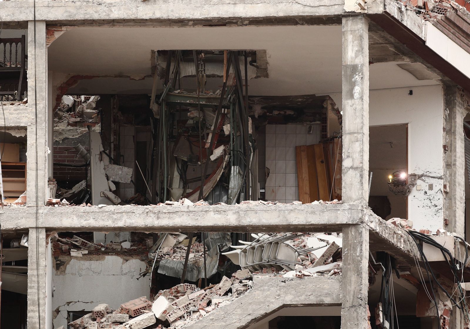 Estado en el que quedó el edificio de la calle Toledo, tras la explosión