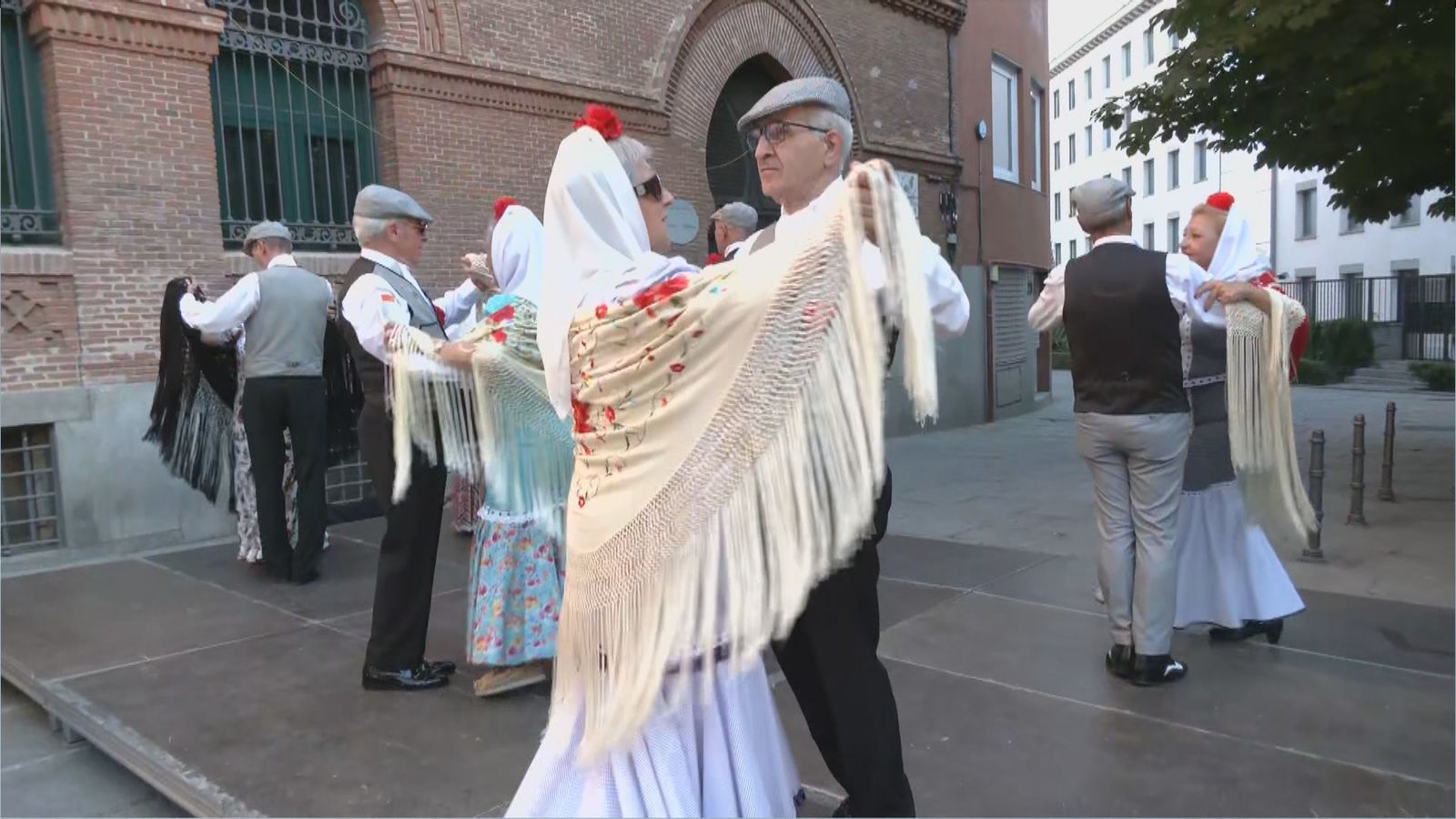 Concurso de chotis por la Virgen de la Paloma