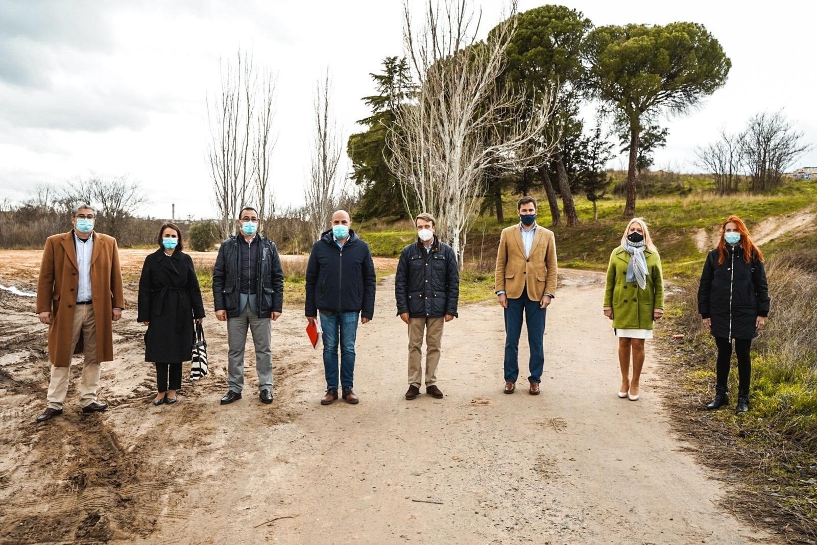 Los alcaldes de Colmenar Viejo  y Tres Cantos en la finca El Tagarral