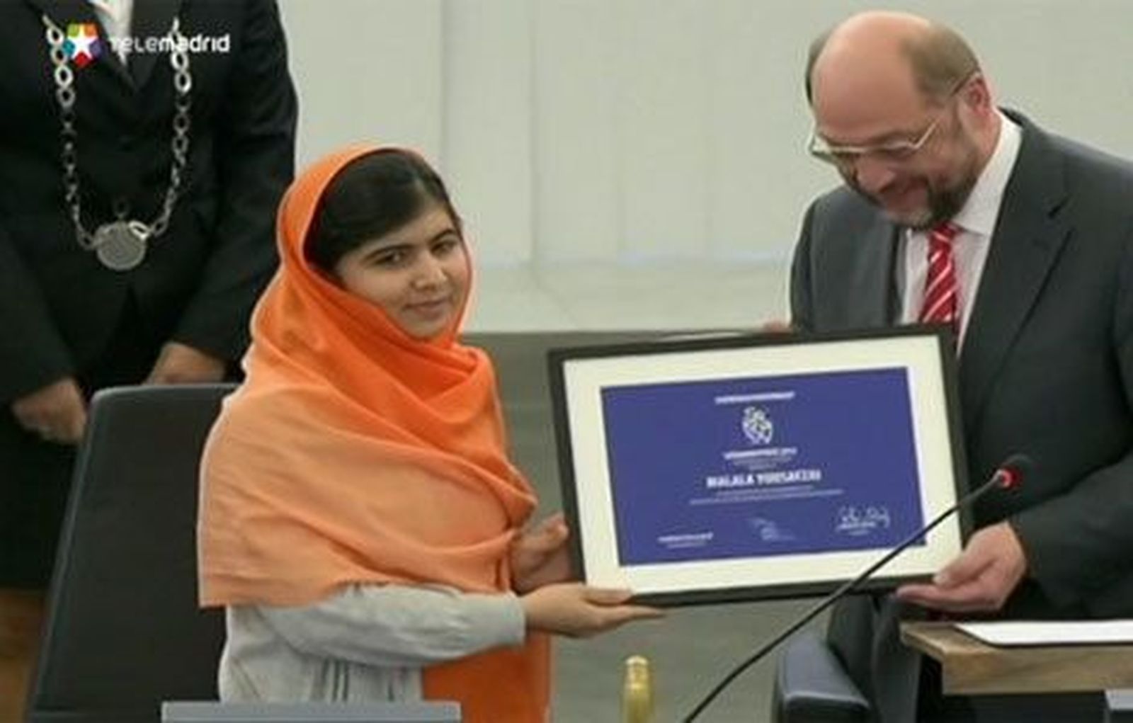 Malala dedica el premio Sájarov a "los héroes sin nombre de Pakistán"