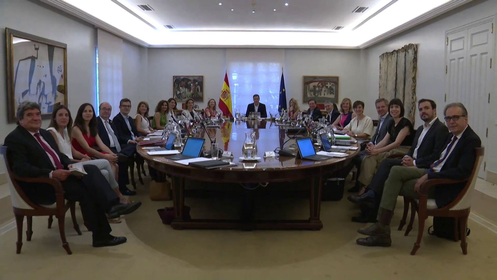 El Gobierno asegura que en Cataluña "sólo cabe el marco constitucional"