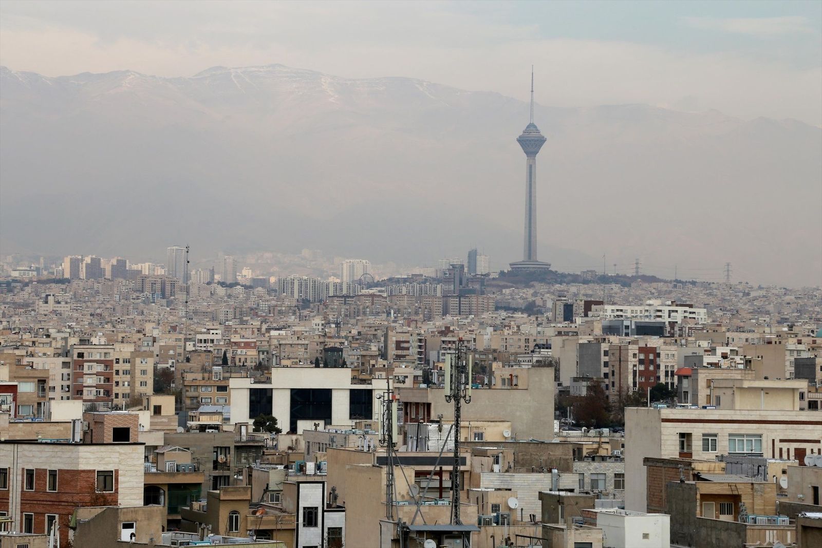 Irán pide a EEUU el cese definitivo a la guerra con una propuesta de 10 puntos que contempla el paso seguro por Ormuz