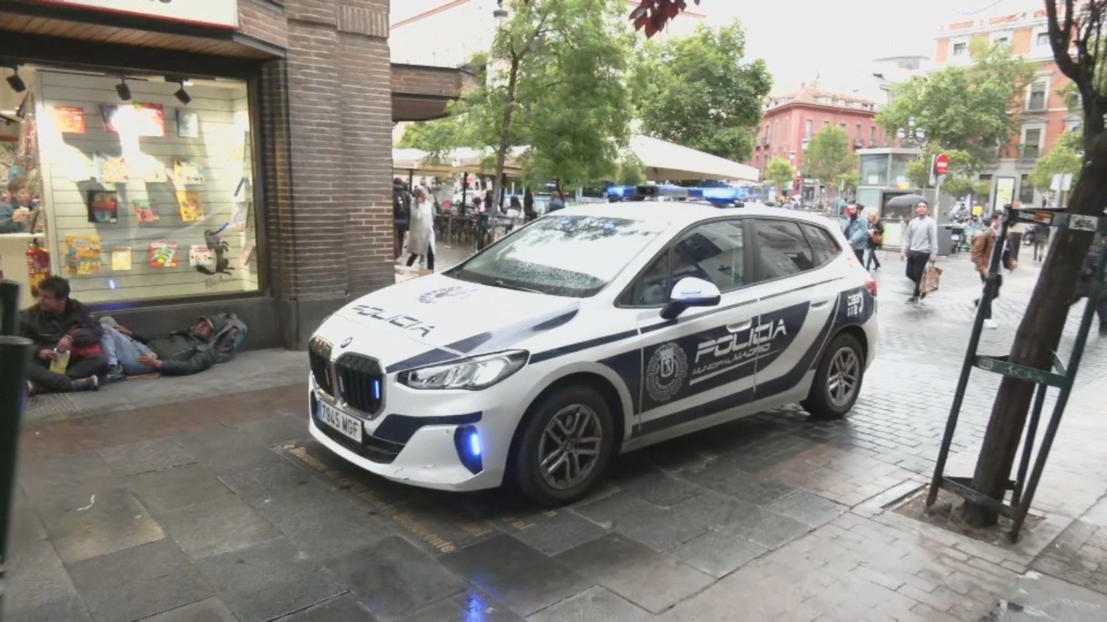 Detenido por pasear con un cuchillo sembrando el pánico en la Plaza de Jacinto Benavente