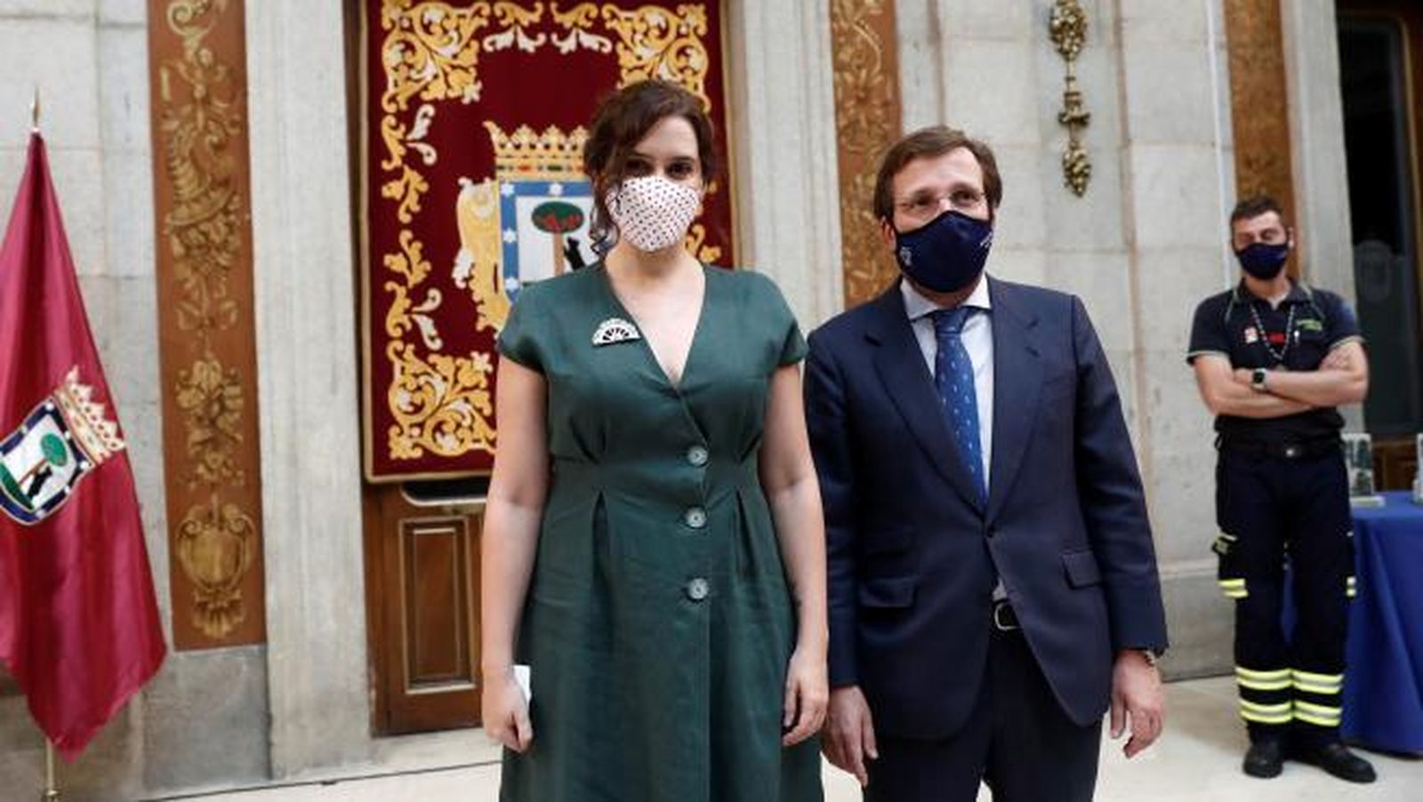 Díaz Ayuso y Martínez-Almeida, durante los actos conmemorativos de la festividad de la Virgen de la Paloma