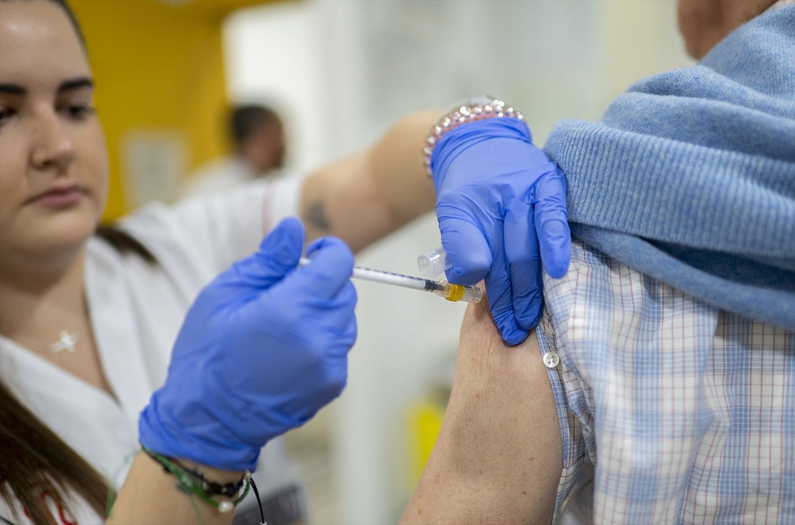 5 años de la Covid en España, ya convertido en un virus respiratorio más