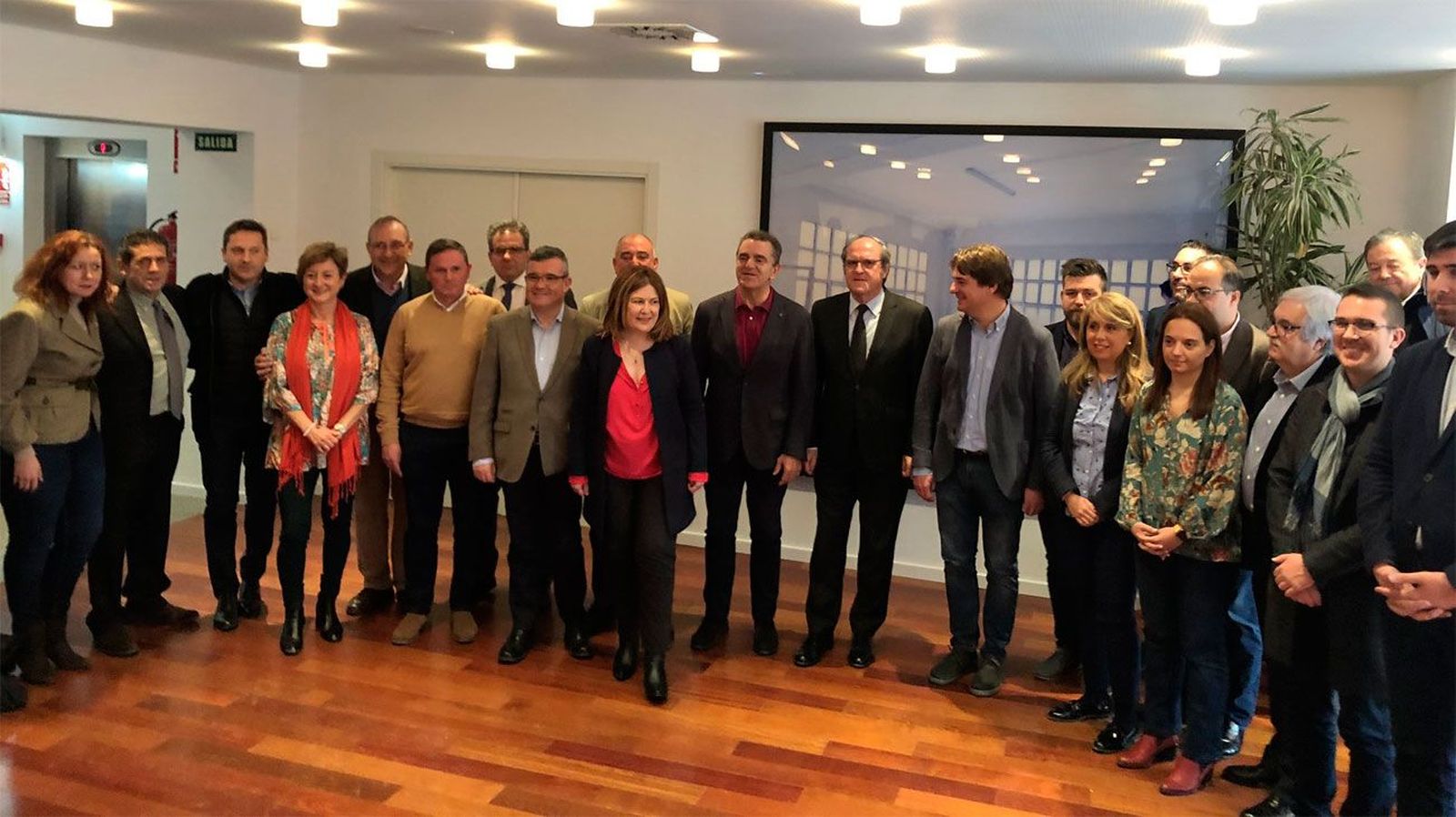 Franco exige Ayuso que no "ignore" al Sur y reciba  a sus alcaldes