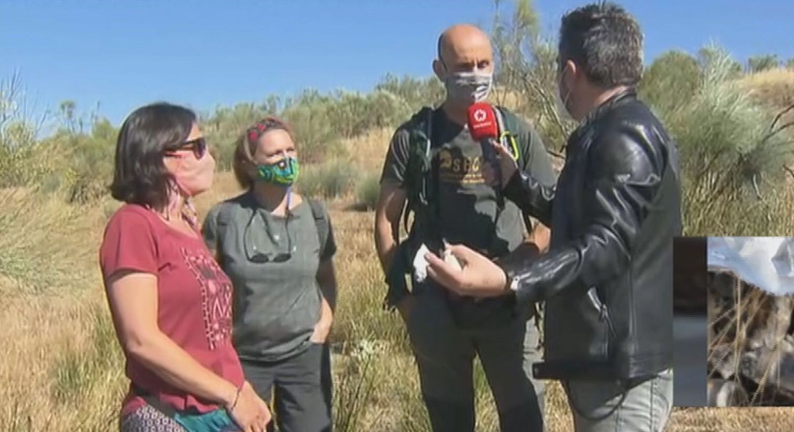 Denuncian restos de peligrosos fármacos del Ejército tirados en una zona de Cuatro Vientos
