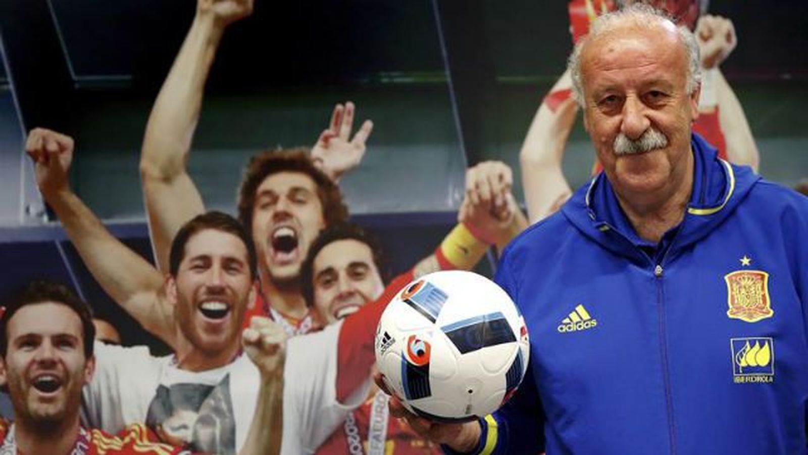 Del Bosque: "Es una época de extremismos, la normalidad no vende"