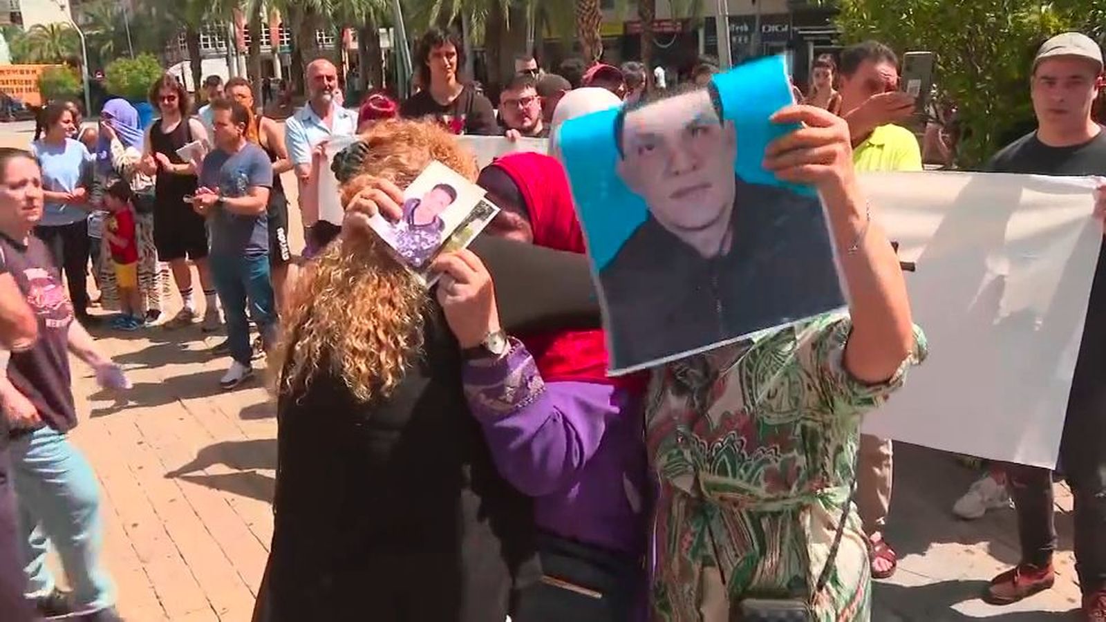 Protesta en Torrejón por la muerte de un vecino tras haber sido retenido por un policía municipal