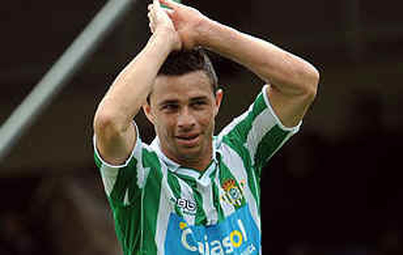 Betis y Rayo consolidan sus candidaturas a Primera