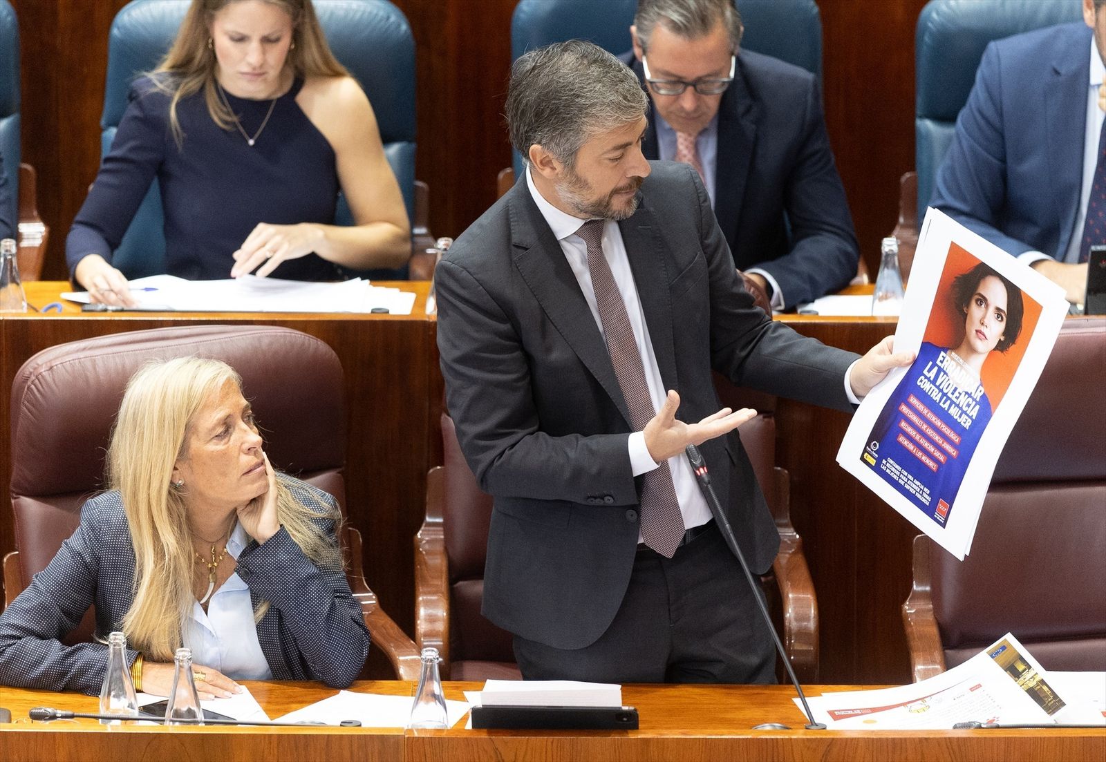 El consejero de la Presidencia de la Comunidad de Madrid, Miguel Ángel García, interviene durante un pleno en la Asamblea de Madrid