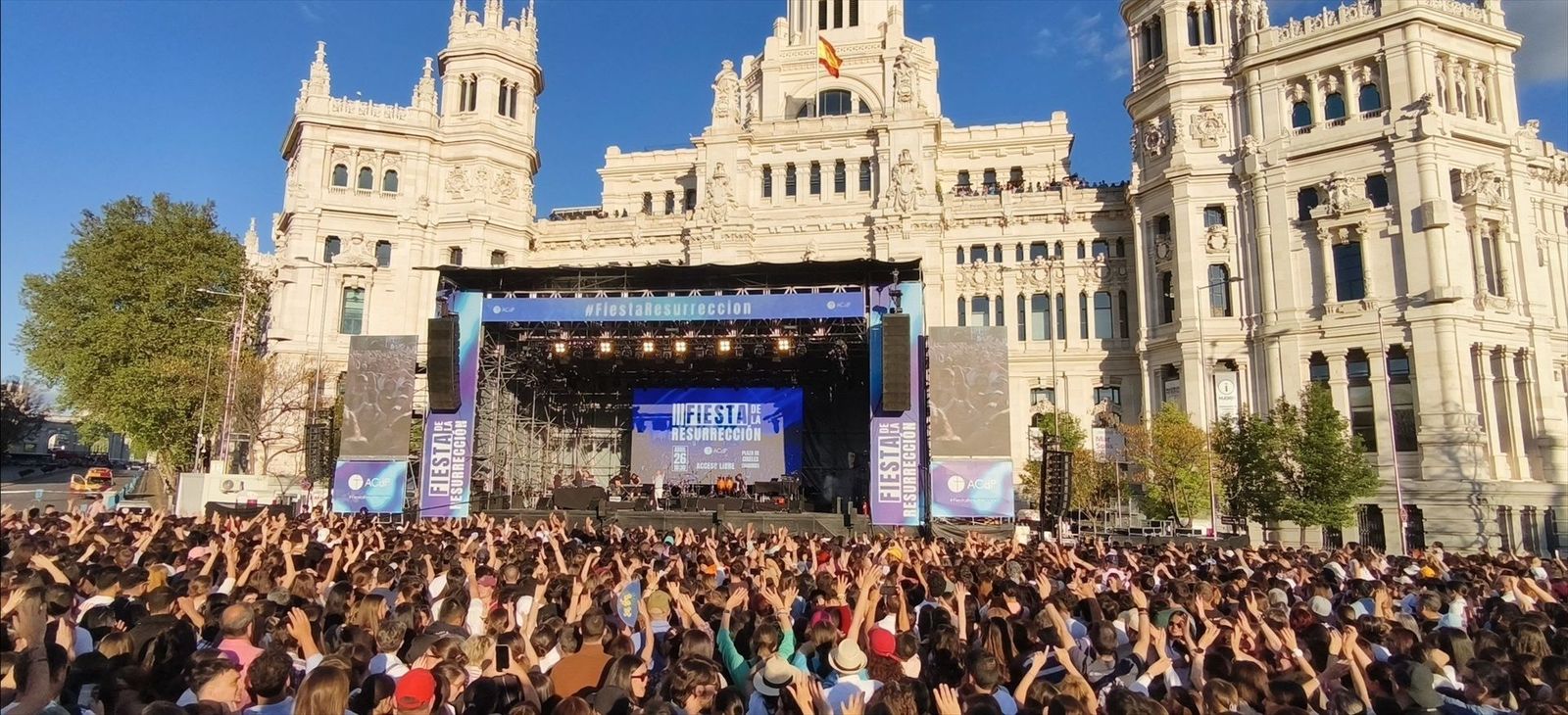 Madrid despliega 170 policías y Samur para la IV Fiesta de la Resurrección en Cibeles