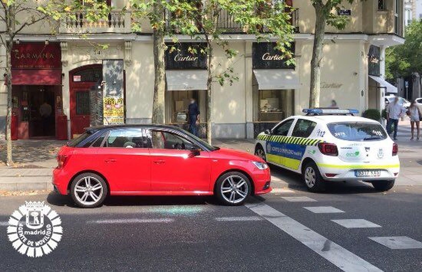El rescate de un bebé con varios héroes en la calle Serrano