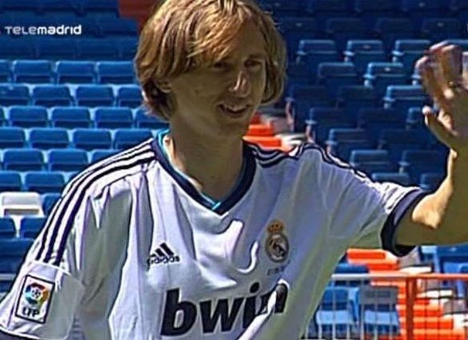 Modric: "Estoy emocionado por llegar al Real Madrid"