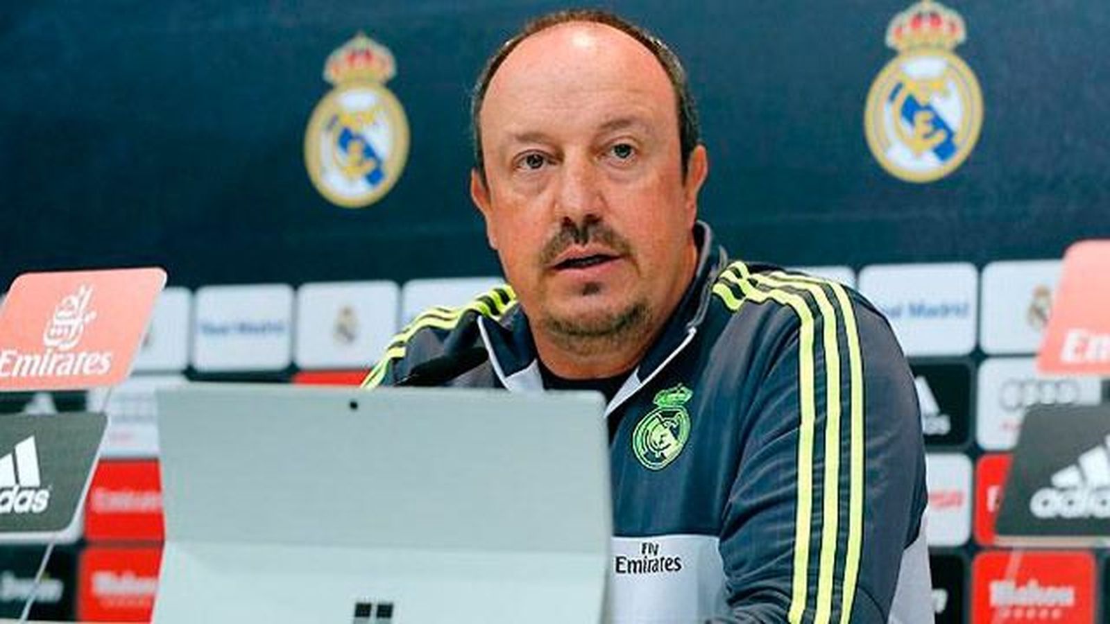 Benítez: "Voy a seguir mi línea con trabajo, respeto y educación"
