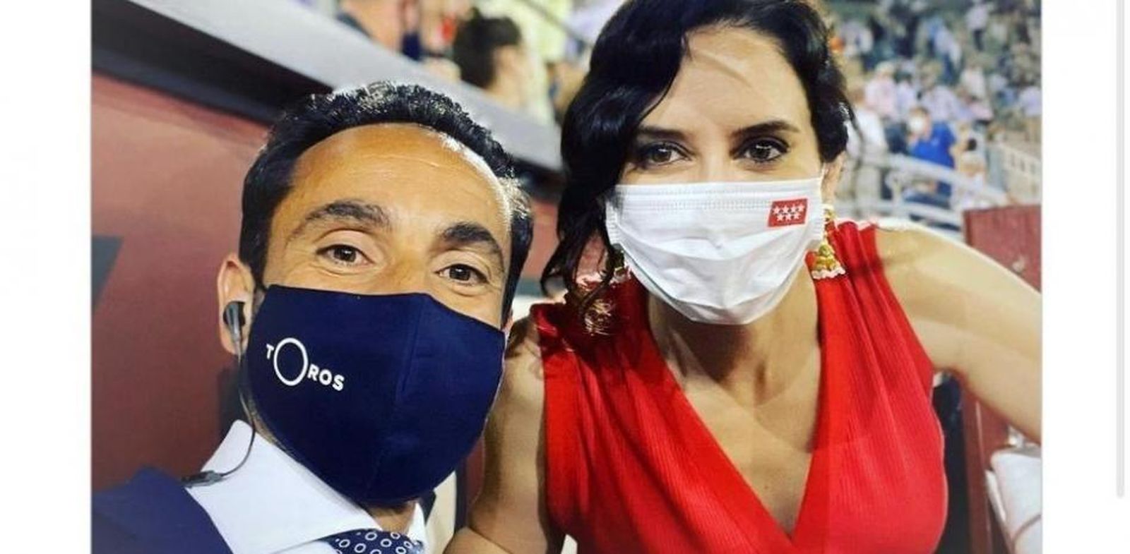Instagram censura una foto de Ayuso en las Ventas por "violencia extrema"