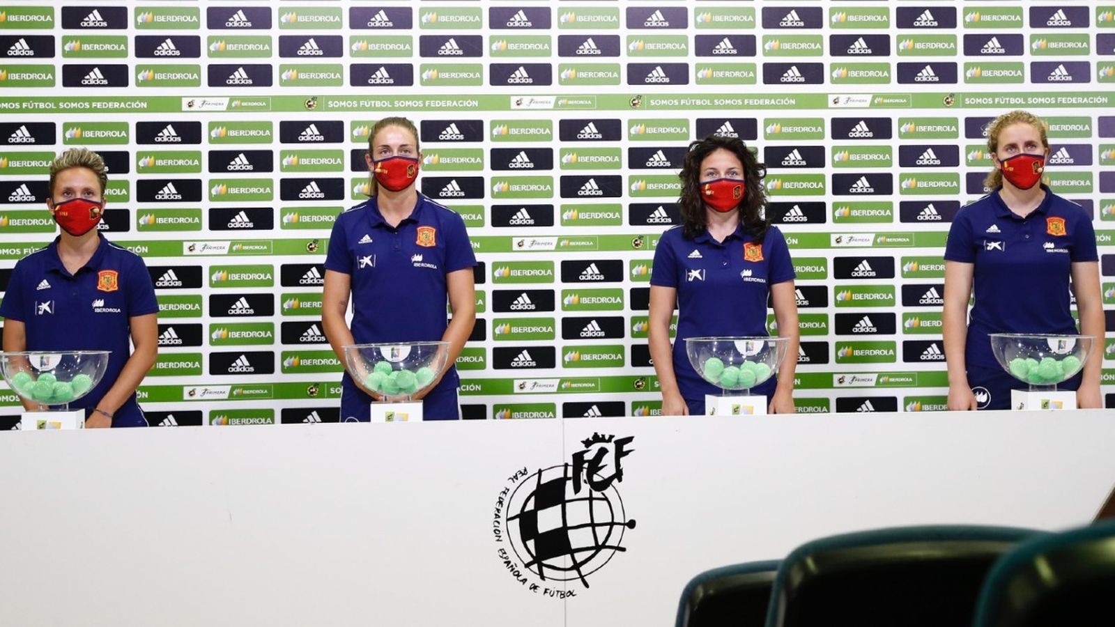 Sorteo del calendario de la liga femenina de fútbol