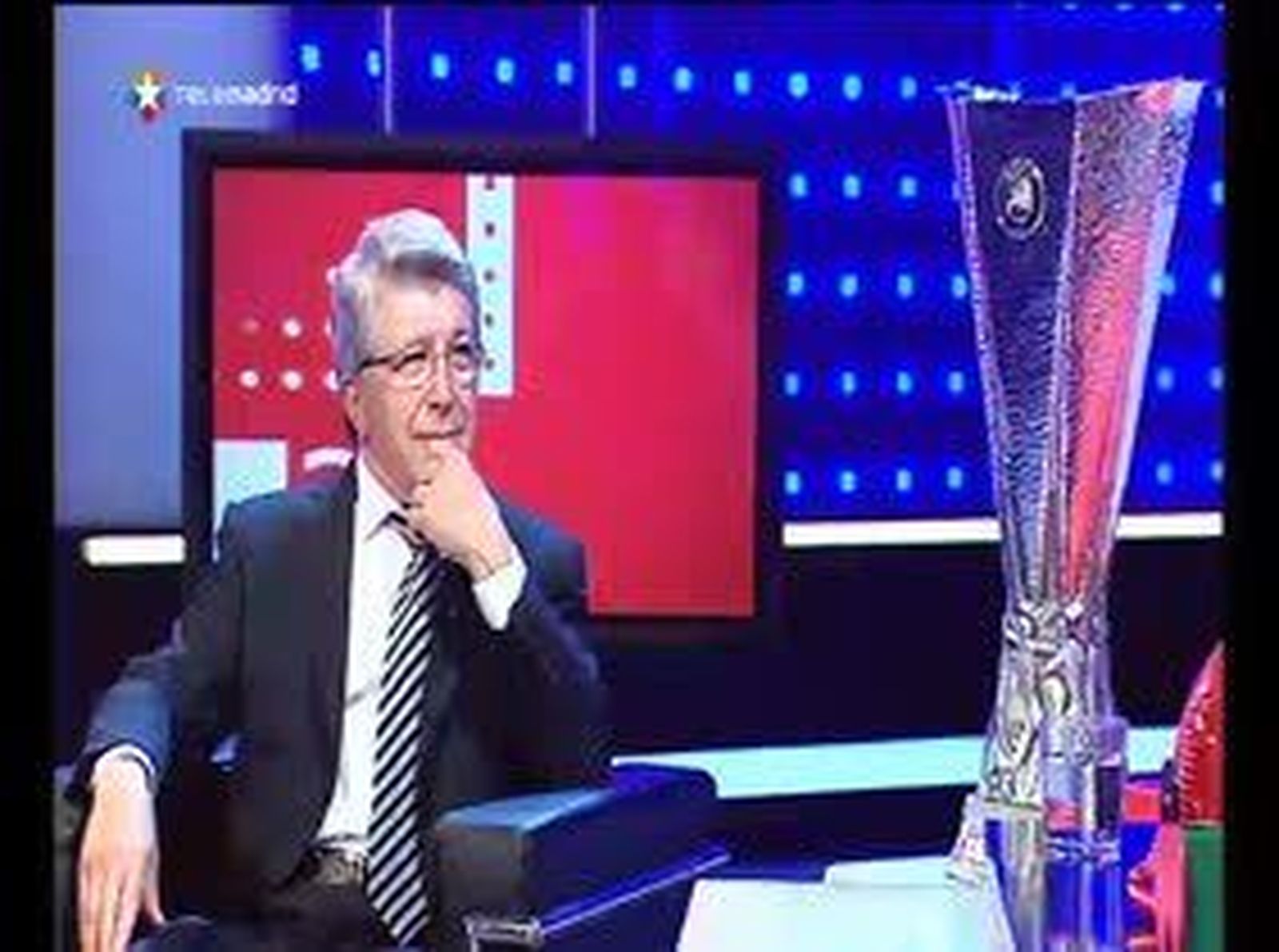 Cerezo: "Falcao se queda"