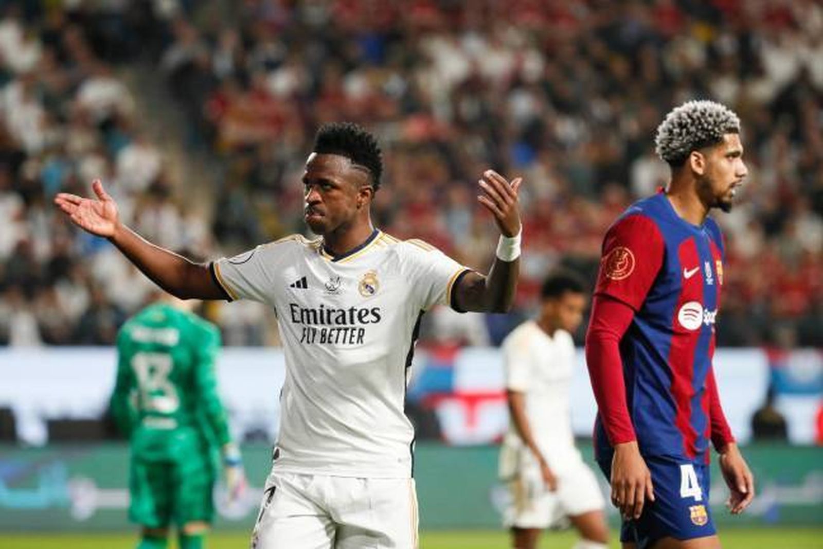 Vinicius y Araujo