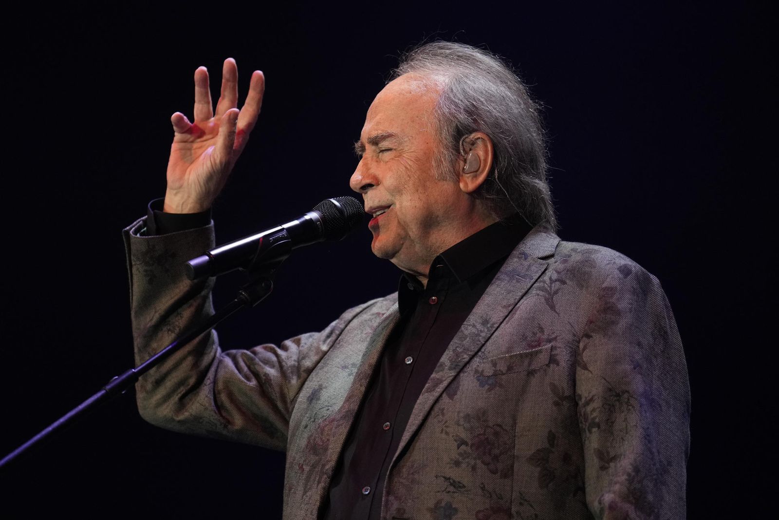 Joan Manuel Serrat