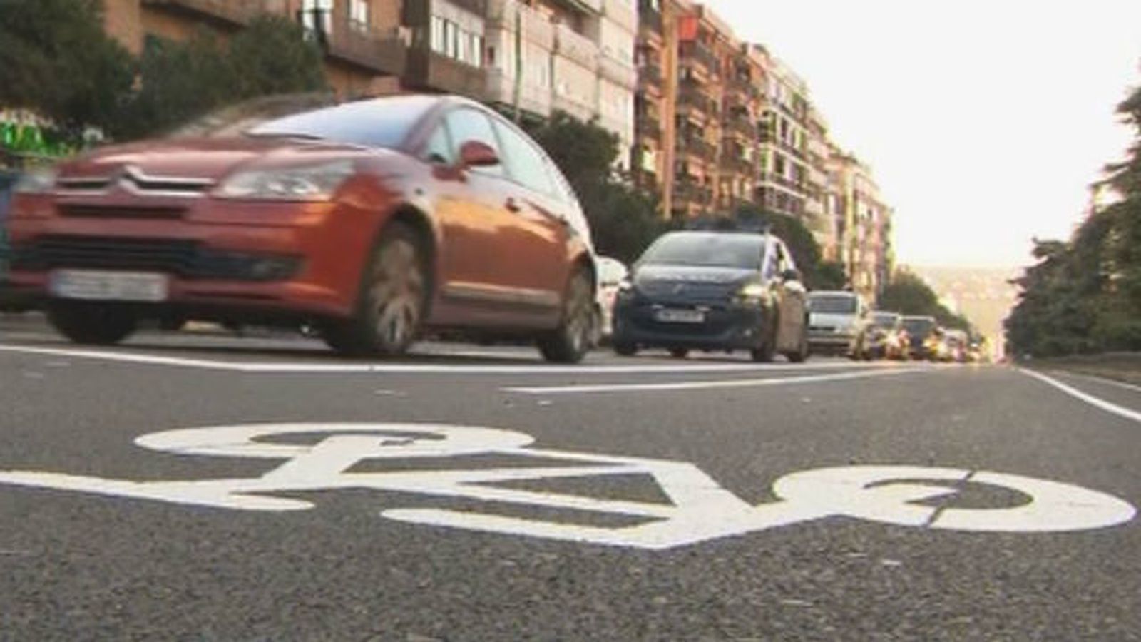 Quejas de los conductores por el carril bici entre Puerta de Toledo y Pirámides