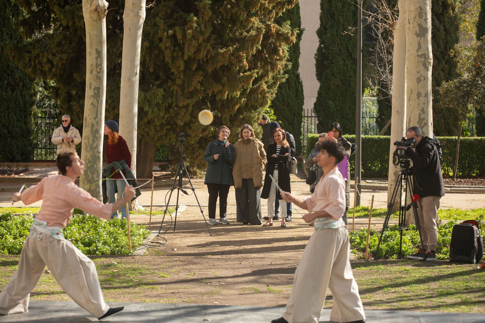 Un espectáculo de circo y música celebrará la floración de los almendros de la Quinta de los Molinos