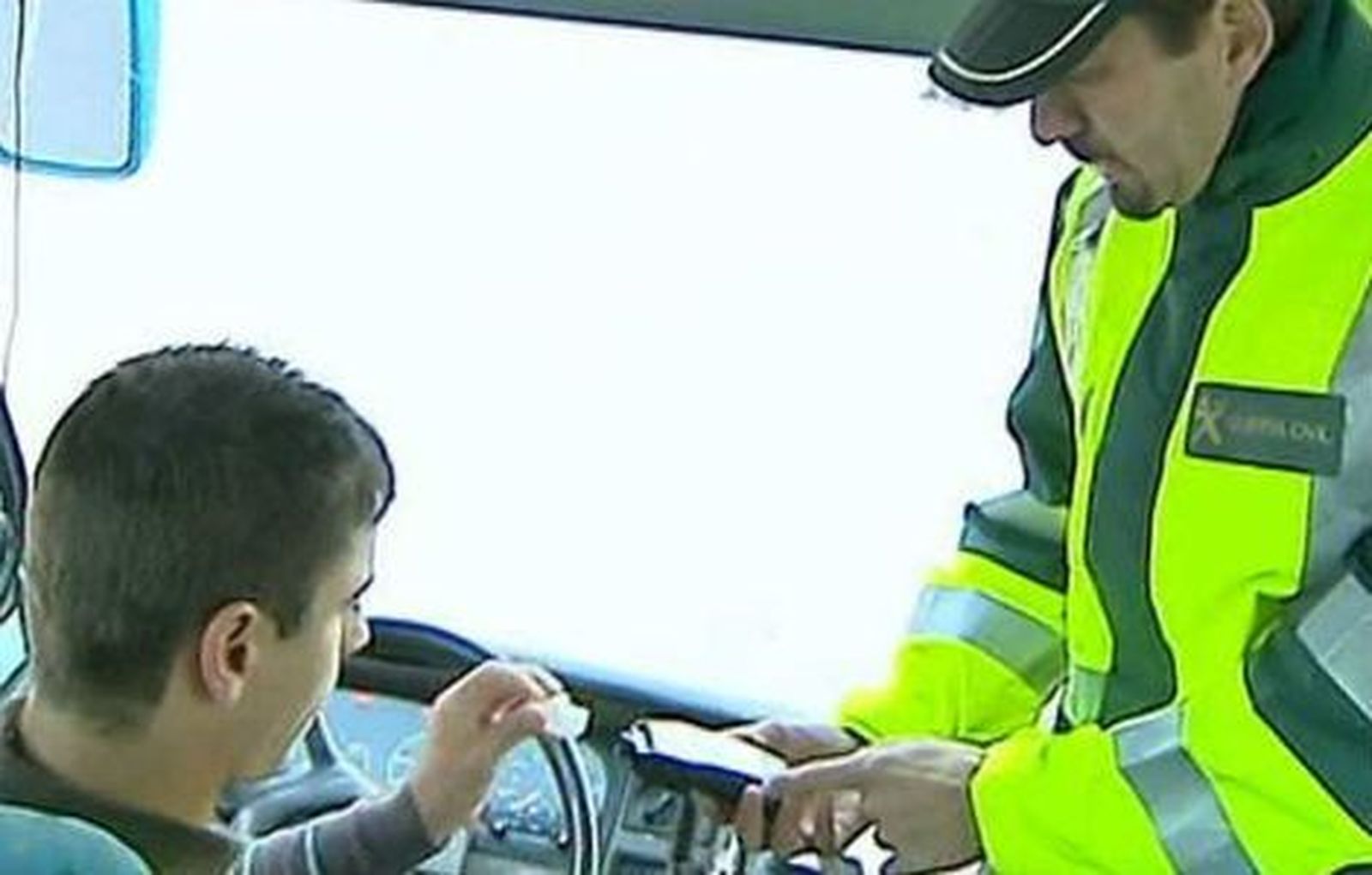 Tráfico incrementa la vigilancia sobre el transporte escolar