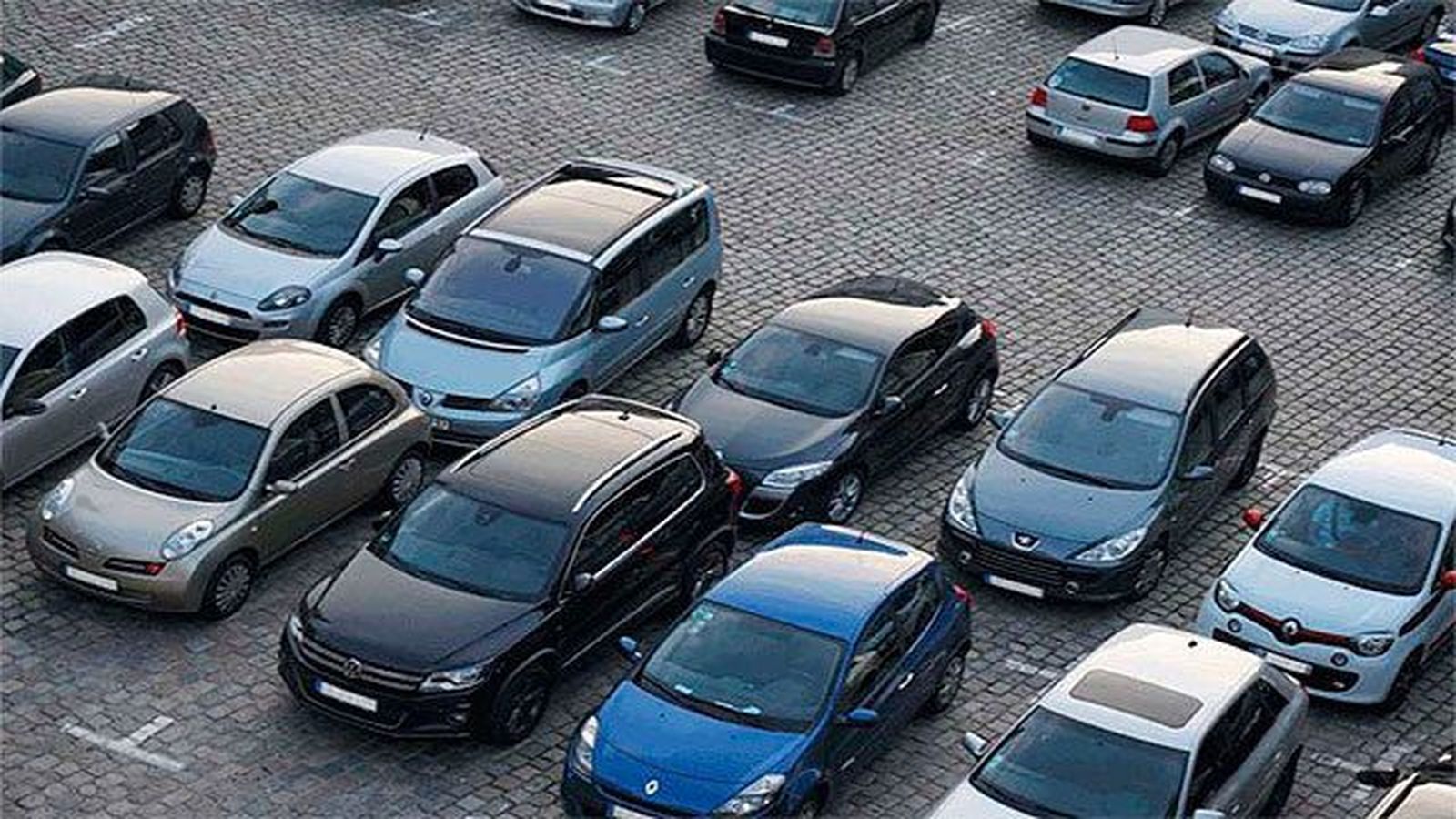 El Ayuntamiento construirá una docena de aparcamientos disuasorios