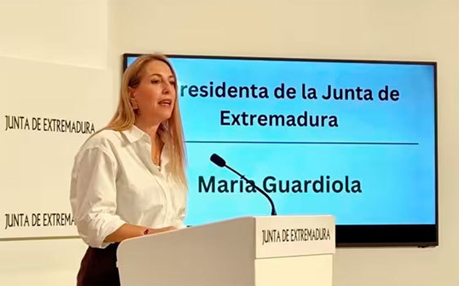 Guardiola convoca elecciones anticipadas en Extremadura el 21 de diciembre