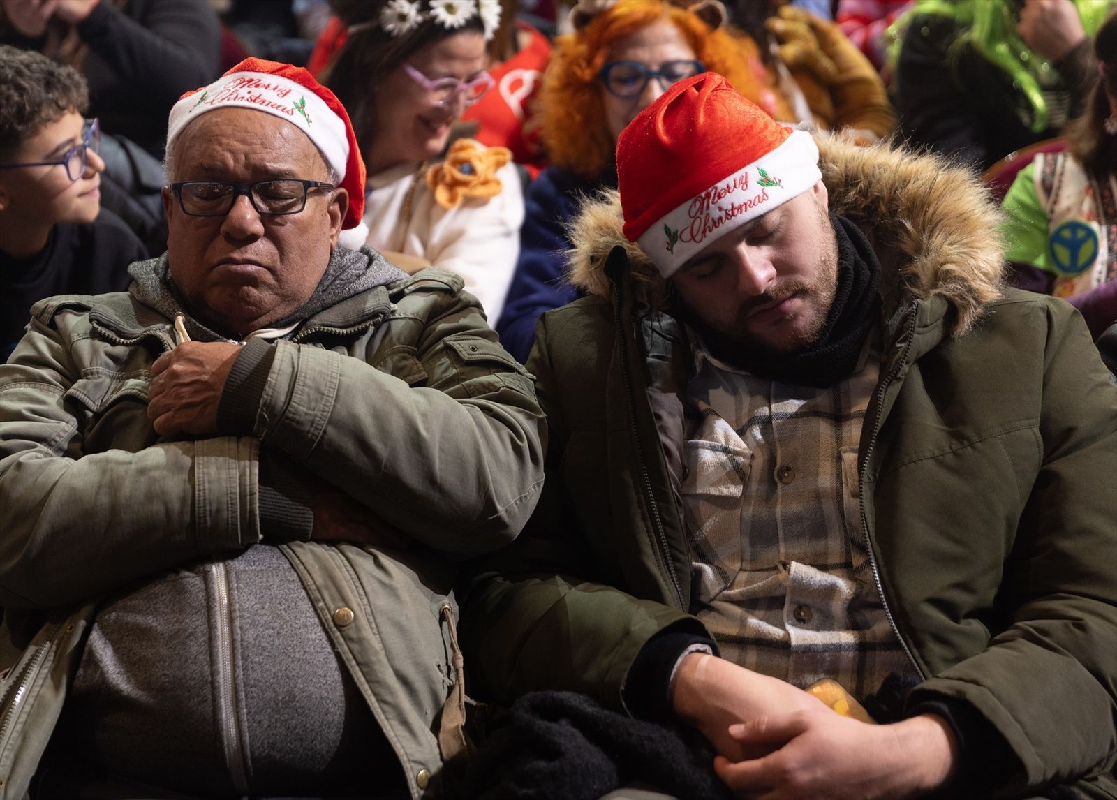 Un clásico del Sorteo de la Lotería de Navidad: el sueñecito antes de que empiece el Sorteo que la noche ha sido larga