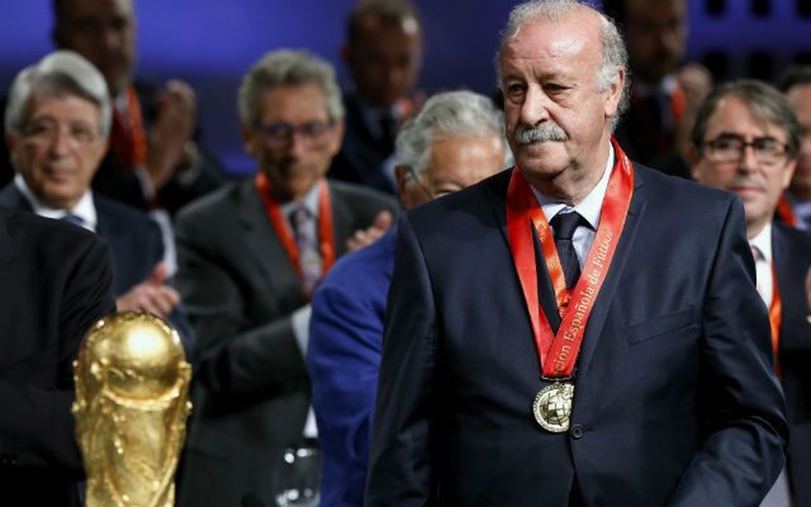 Del Bosque: "Si me necesitan para algo cuenten conmigo"