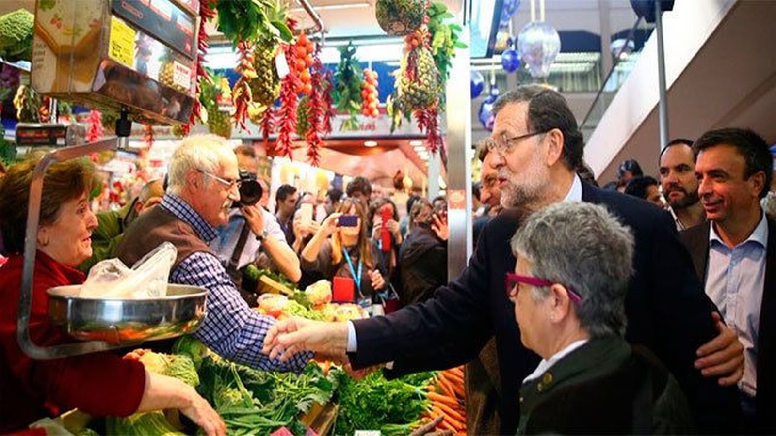 Rajoy  se muestra "optimista": El PP puede tener "una gran victoria"