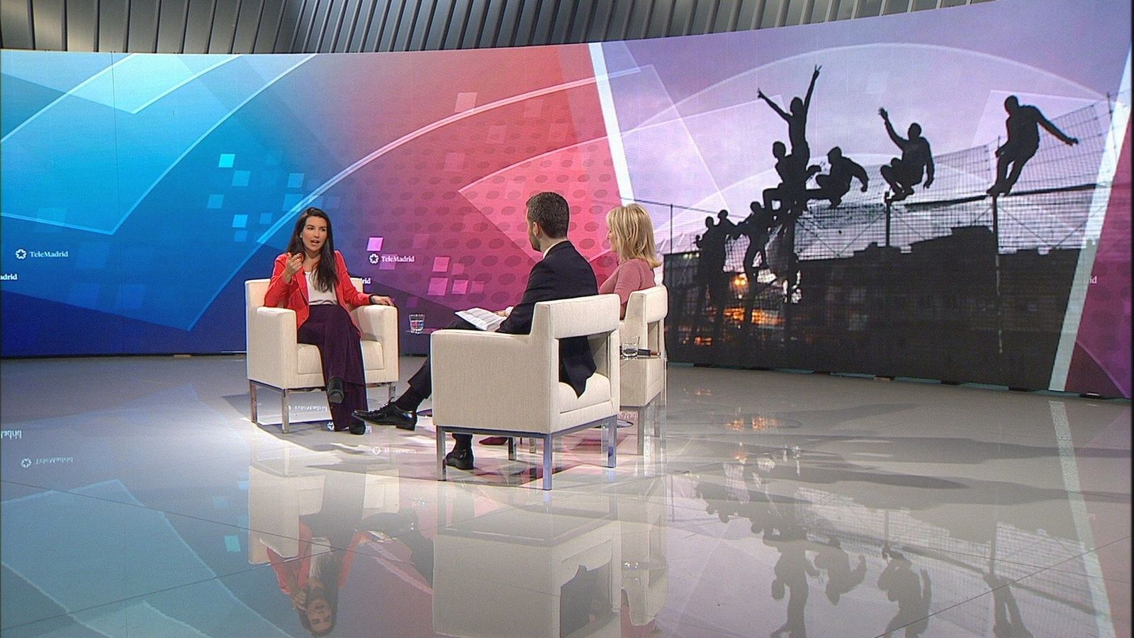 Rocío Monasterio, sobre la inmigración: "No puede ser que premiemos al que viene de forma ilegal"