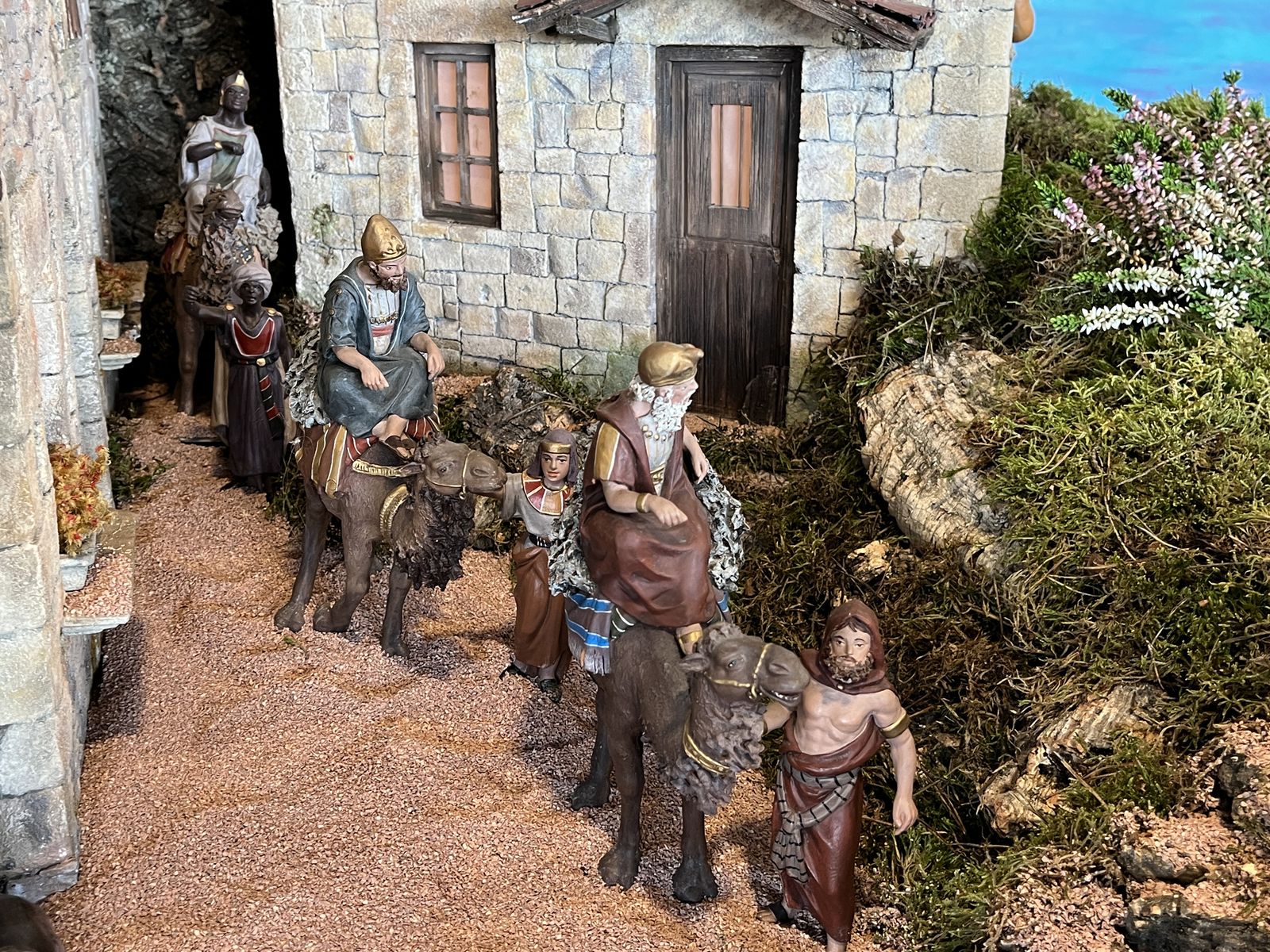 Figuras del belén de Paracuellos de Jarama